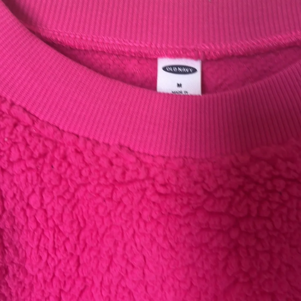 Old Navy Pink Plush Sweater sz M - Picture 3 of 6